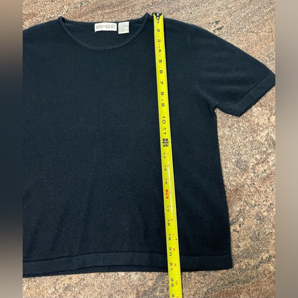 Vintage Kerri & Kelsey Black Short Sleeve Sweater Soft Acrylic Women’s Size L - Picture 5 of 6